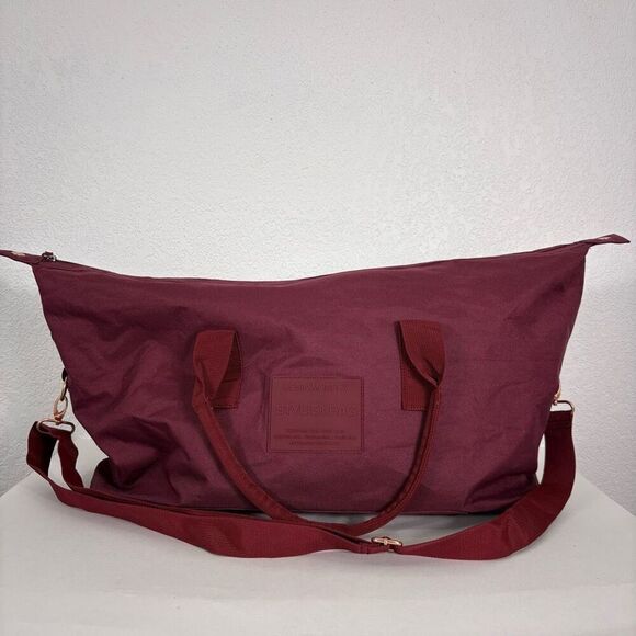 Kevin Murphy Handbags - Kevin Murphy Red Large Stylist Duffle Bag with Longer Strap NWOT